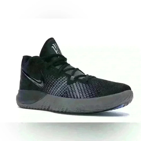 Nike Other - Nike Kyrie Flytrap Basketball Shoes Size 6.5